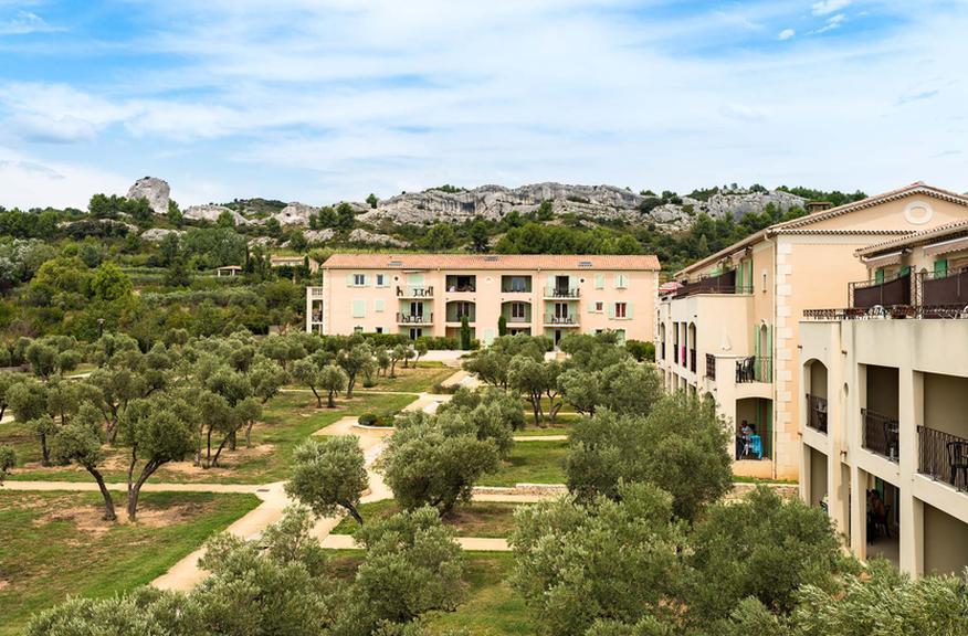 Lagrange Vacances Le Domaine De Bourgeac Paradou Exterior photo