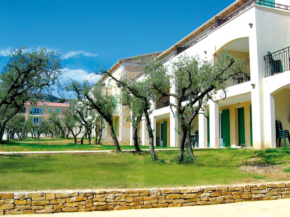 Lagrange Vacances Le Domaine De Bourgeac Paradou Exterior photo