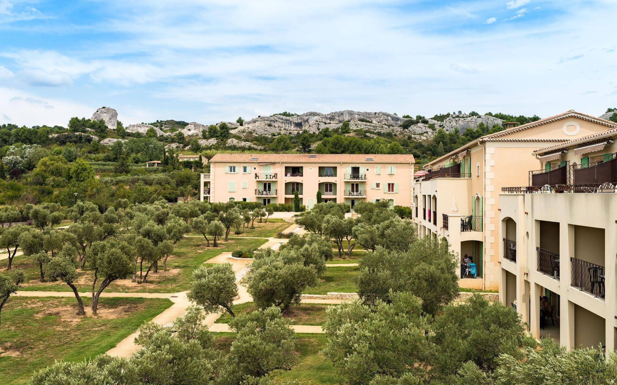 Lagrange Vacances Le Domaine De Bourgeac Paradou Exterior photo